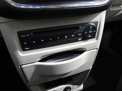 2012 Chrysler Town & Country Touring-L   - Photo 25 - Dublin, CA 94568
