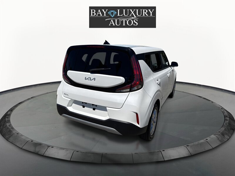 2023 Kia Soul LX - Photo 32 - Dublin, CA 94568
