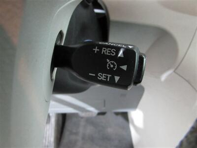 2011 Toyota Sienna SE 8-Passenger   - Photo 21 - Dublin, CA 94568