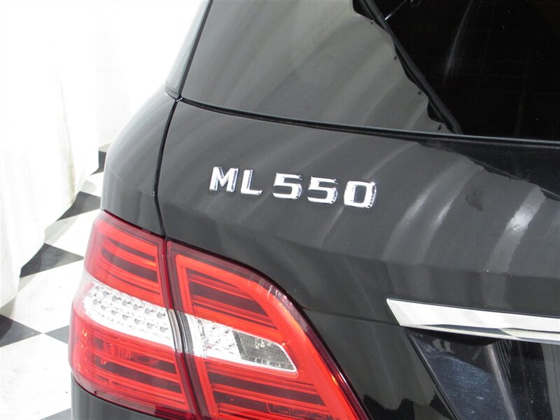 2013 Mercedes-Benz M-Class ML550 4MATIC photo