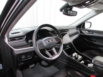 2023 Jeep Grand Cherokee Limited   - Photo 19 - Dublin, CA 94568