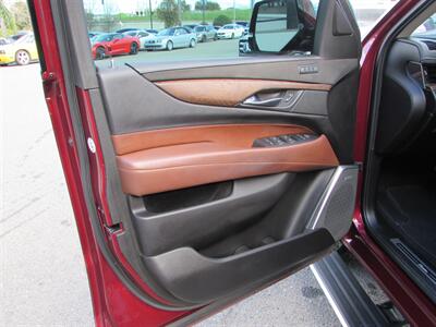 2018 Cadillac Escalade Premium Luxury   - Photo 5 - Dublin, CA 94568