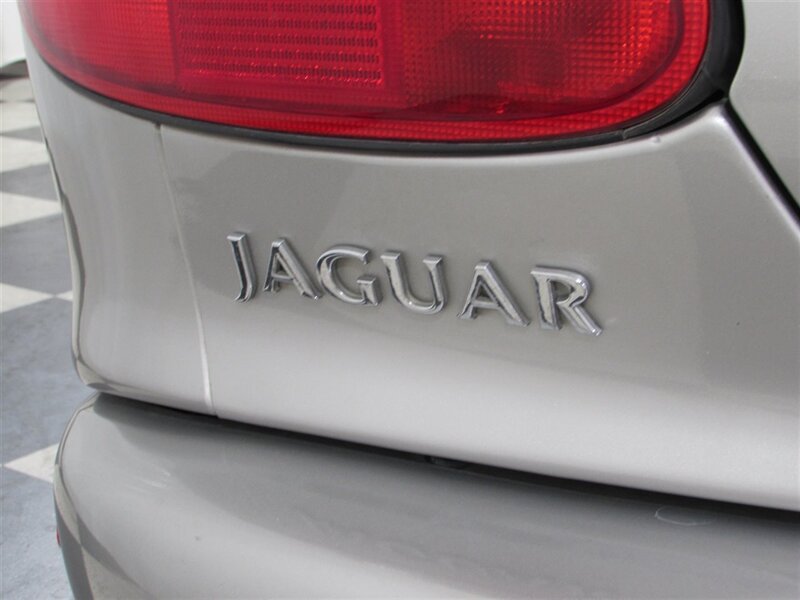 1999 Jaguar XK-Series XK8 photo