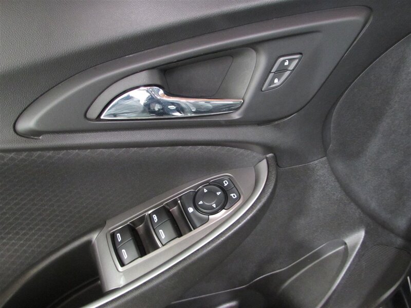 2023 Chevrolet Malibu LT - Photo 7 - Dublin, CA 94568