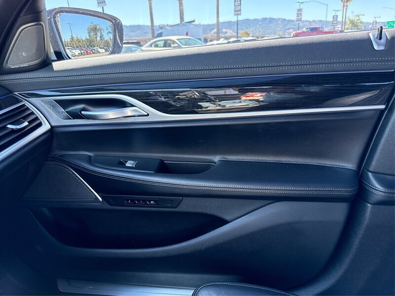 2019 BMW 7 Series 740i - Photo 20 - Dublin, CA 94568