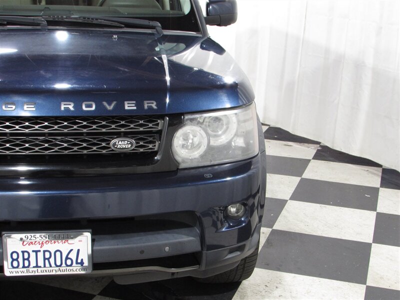 2013 Land Rover Range Rover Sport HSE photo