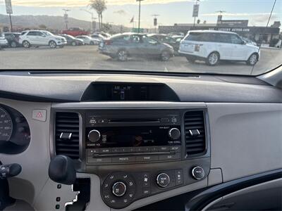 2012 Toyota Sienna LE 7-Passenger Auto - Photo 12 - Dublin, CA 94568