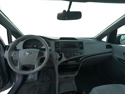 2012 Toyota Sienna LE 7-Passenger Auto - Photo 10 - Dublin, CA 94568