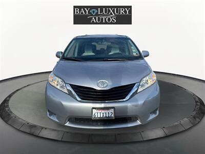 2012 Toyota Sienna LE 7-Passenger Auto - Photo 2 - Dublin, CA 94568