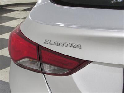 2016 Hyundai ELANTRA SE   - Photo 12 - Dublin, CA 94568