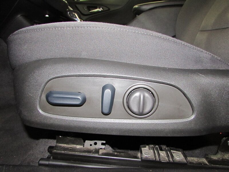 2023 Chevrolet Malibu LT - Photo 20 - Dublin, CA 94568