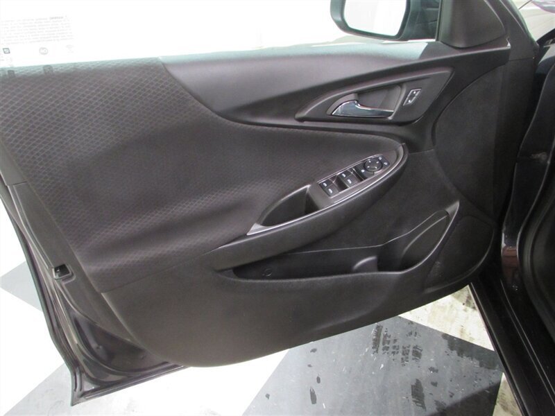 2023 Chevrolet Malibu LT - Photo 12 - Dublin, CA 94568