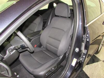 2023 Chevrolet Malibu LT - Photo 15 - Dublin, CA 94568