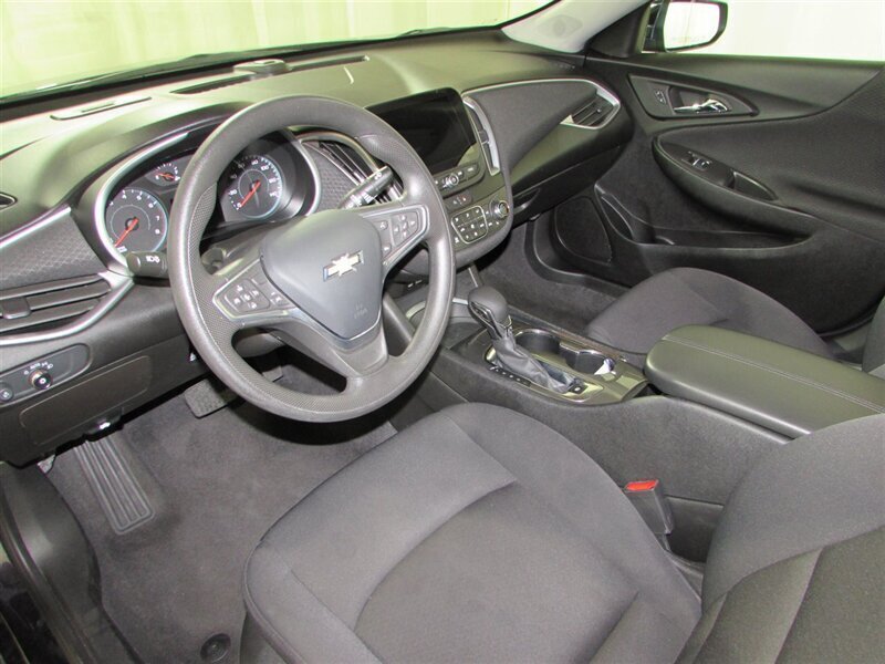 2023 Chevrolet Malibu LT - Photo 18 - Dublin, CA 94568