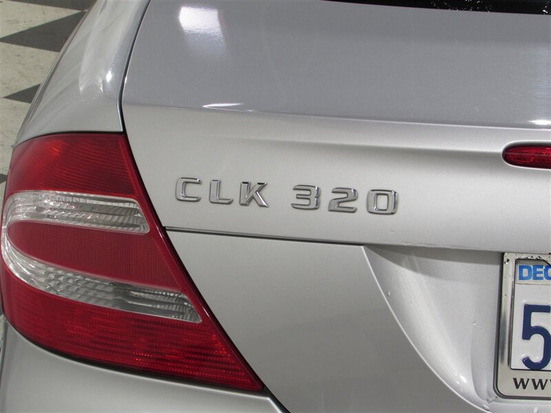 2005 Mercedes-Benz CLK-Class CLK320 photo