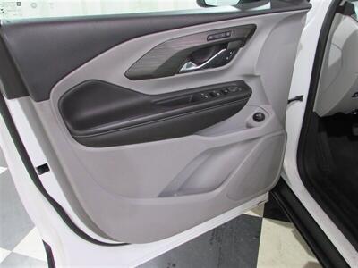 2023 GMC Terrain SLT   - Photo 12 - Dublin, CA 94568