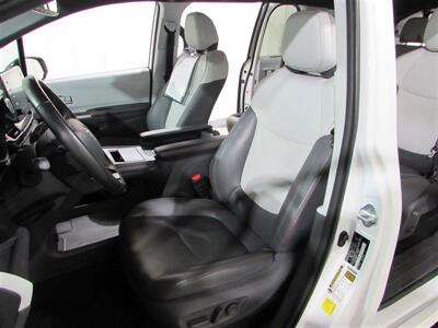 2021 Toyota Sienna XSE 7-Passenger   - Photo 32 - Dublin, CA 94568