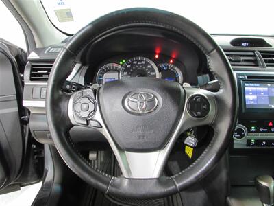 2014 Toyota Camry SE   - Photo 15 - Dublin, CA 94568