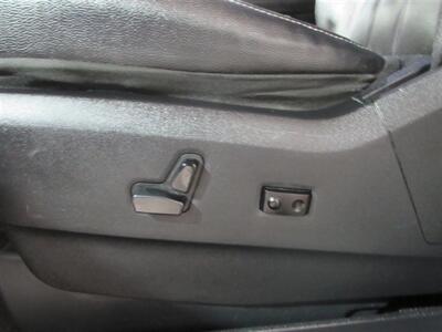 2014 Chrysler Town & Country Touring   - Photo 16 - Dublin, CA 94568