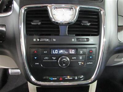 2014 Chrysler Town & Country Touring   - Photo 68 - Dublin, CA 94568