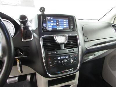 2014 Chrysler Town & Country Touring   - Photo 44 - Dublin, CA 94568