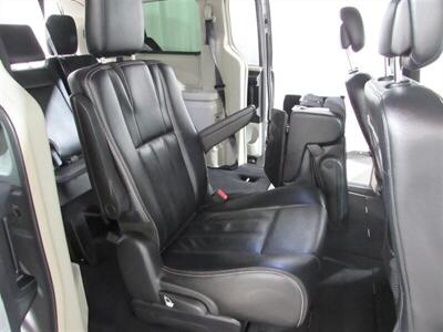 2014 Chrysler Town & Country Touring   - Photo 30 - Dublin, CA 94568