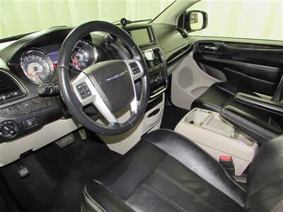 2014 Chrysler Town & Country Touring   - Photo 18 - Dublin, CA 94568