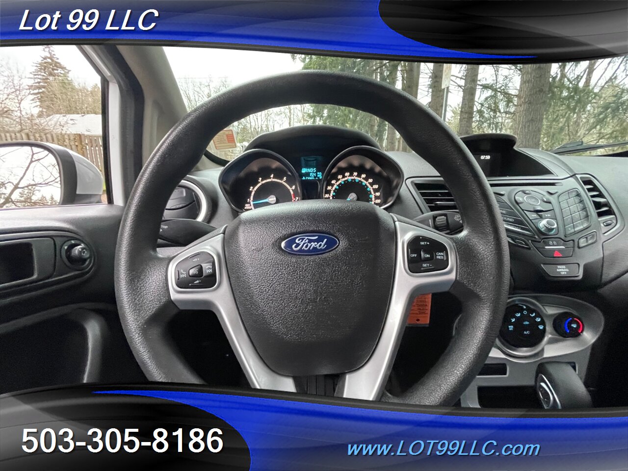 2019 Ford Fiesta SE 49k Miles Automatic ** 35MPG ** Backup Camera   - Photo 26 - Milwaukie, OR 97267