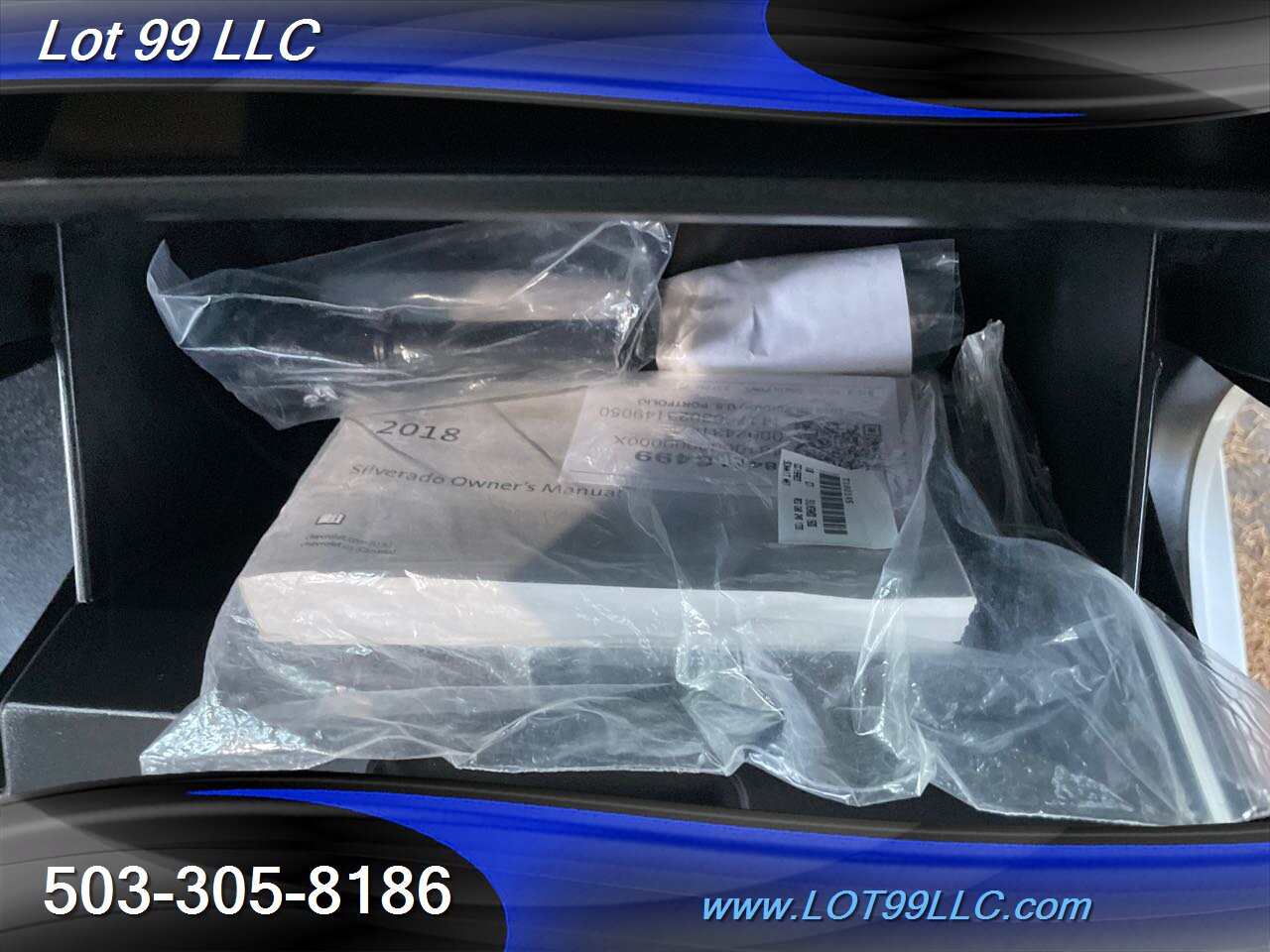 2018 Chevrolet Silverado 1500 1-Owner **LONG BED** Protech Aluminum Box& Headach   - Photo 29 - Milwaukie, OR 97267
