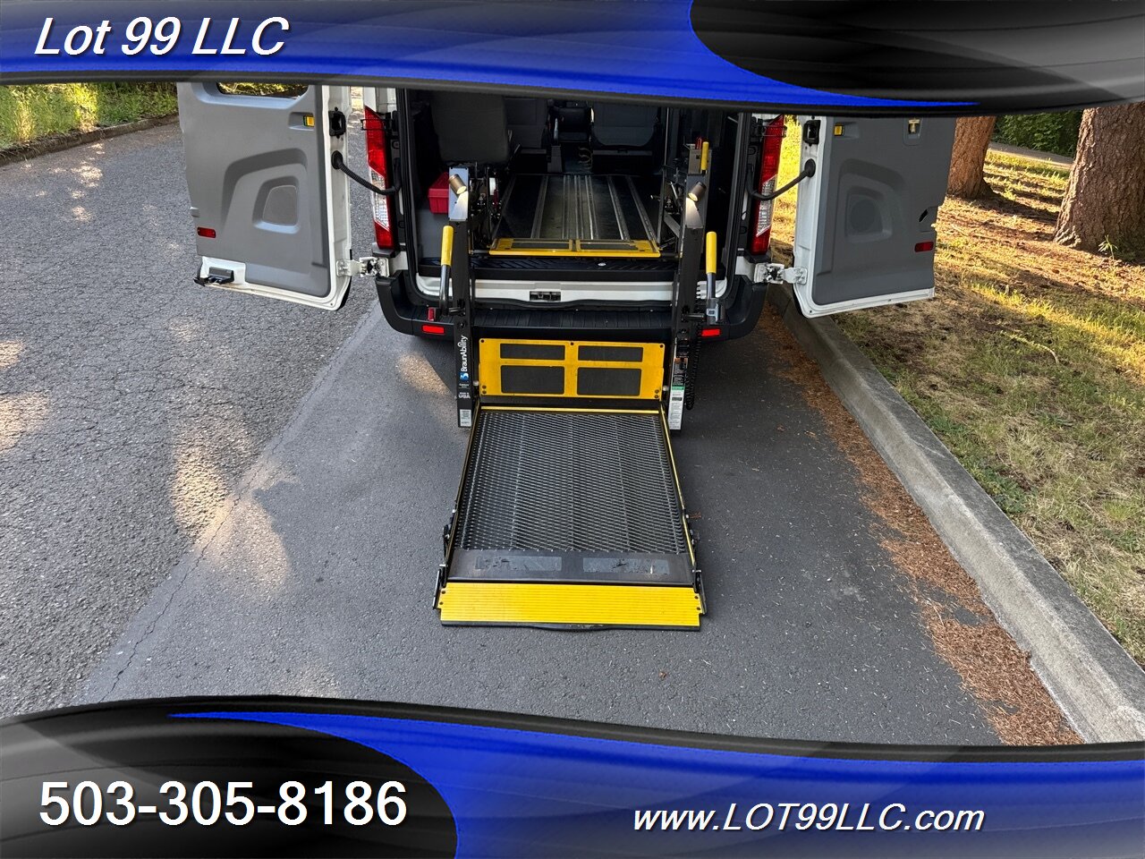 2018 Ford Transit 140k ** WHEELCHAIR VAN ** 34 " Wide Ramp BraunAbility Interlock Flooring - Photo 3 - Milwaukie, OR 97267