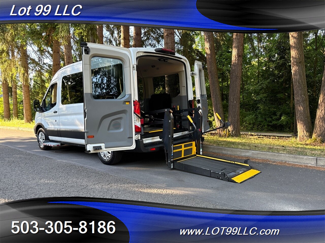 2018 Ford Transit 140k ** WHEELCHAIR VAN ** 34 " Wide Ramp BraunAbility Interlock Flooring - Photo 1 - Milwaukie, OR 97267