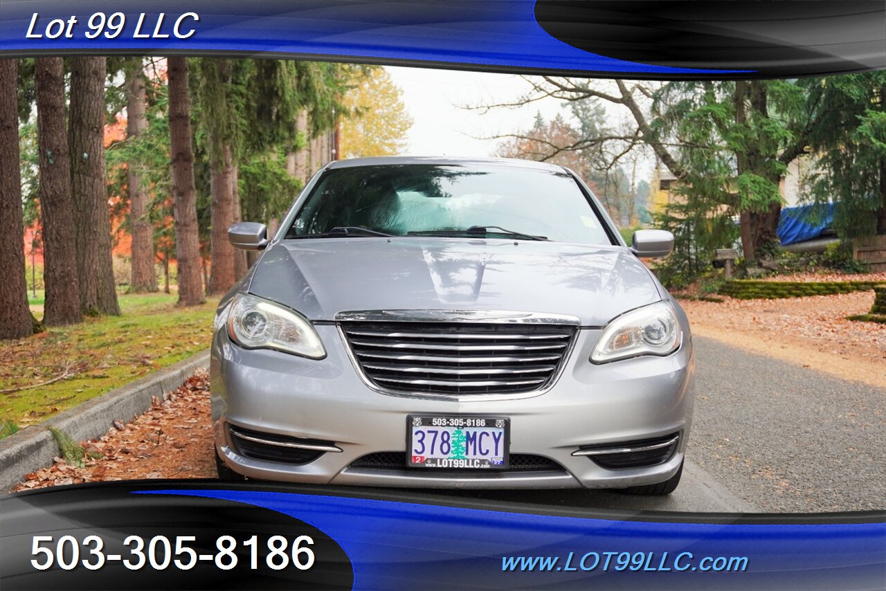 2013 Chrysler 200 LX Sedan 2.4L Automatic Premium Wheels 29 MPG - Photo 6 - Milwaukie, OR 97267