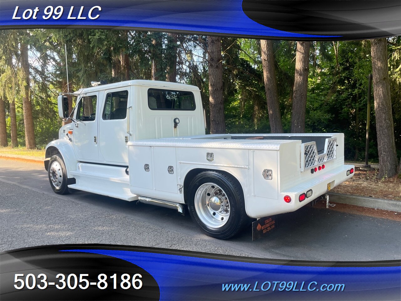 2001 International Harvester 4700 LO-Profile 530 POWER Low Profile Diesel RV 5th Wheel Hauler   - Photo 9 - Milwaukie, OR 97267