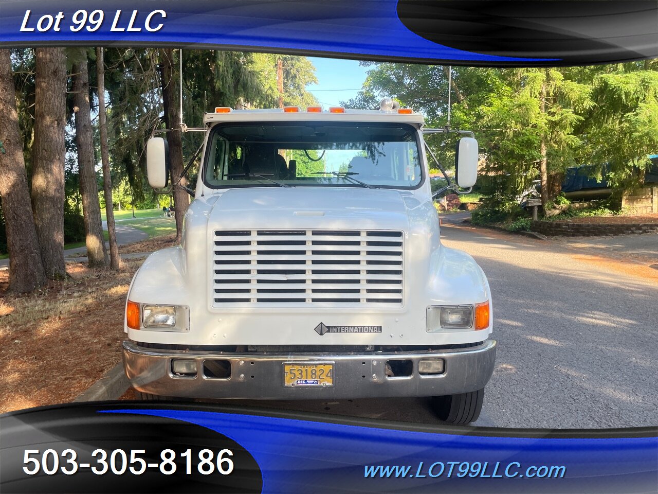 2001 International Harvester 4700 LO-Profile 530 POWER Low Profile Diesel RV 5th Wheel Hauler   - Photo 4 - Milwaukie, OR 97267