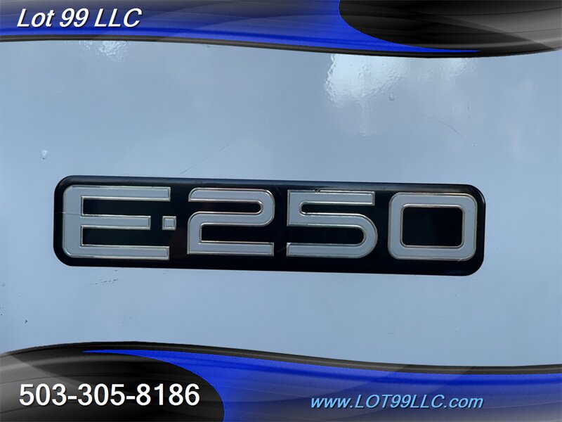 2000 Ford E-250  photo
