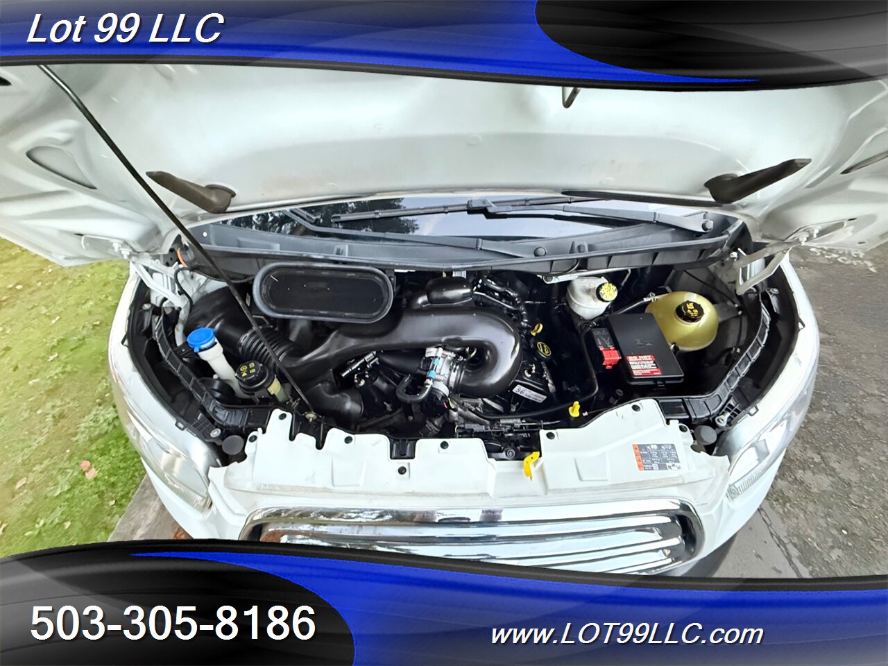 2019 Ford Transit 250 Cargo Van Delivery Package Tie Downs - Photo 28 - Milwaukie, OR 97267