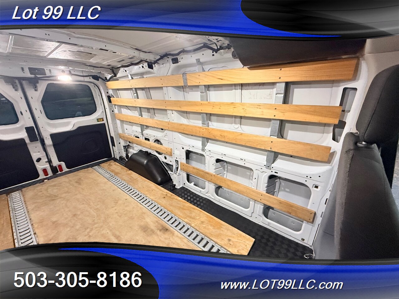 2019 Ford Transit 250 Cargo Van Delivery Package Tie Downs - Photo 31 - Milwaukie, OR 97267