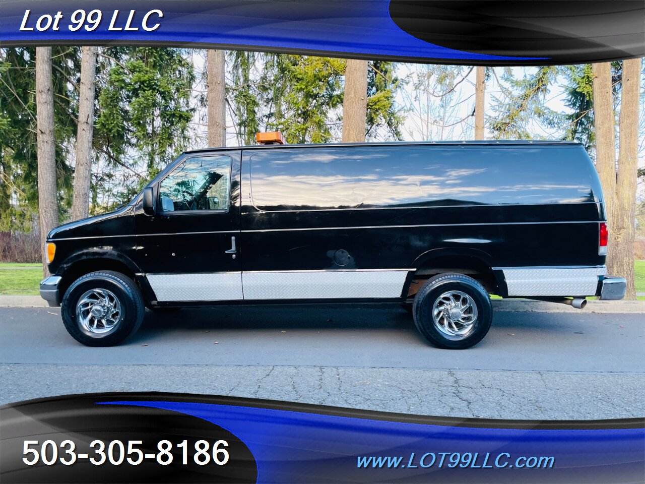 1996 Ford E-Series Van Extended Cargo Van ** Only 111k Miles ** NEW TIRES   - Photo 1 - Milwaukie, OR 97267
