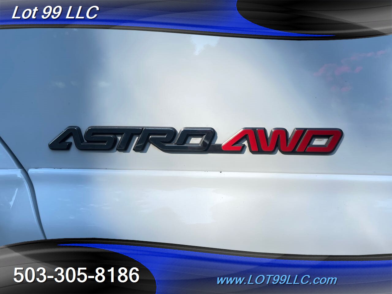 2002 Chevrolet Astro LS Passenger ** AWD ** NEW TIRES 4.3L V6   - Photo 2 - Milwaukie, OR 97267