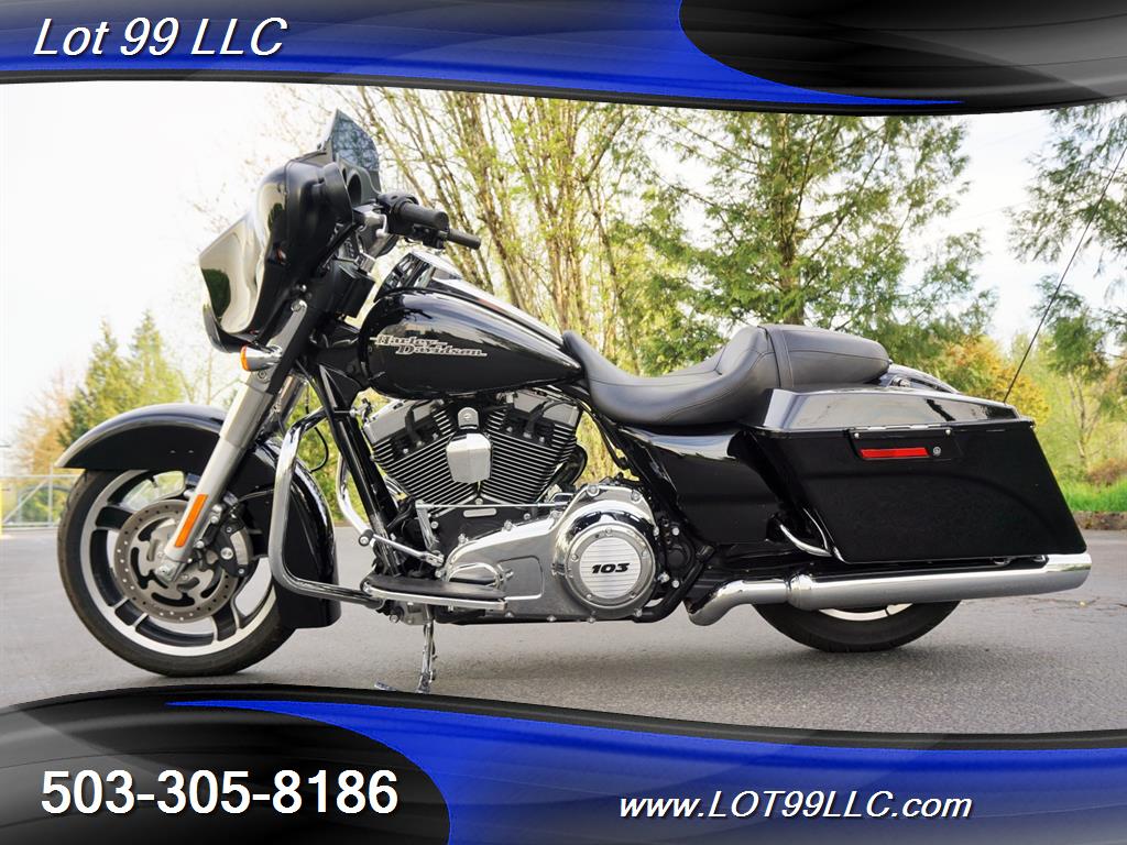 2012 Harley-Davidson Touring FLTRX air cooled Twin Cam 103 Bags   - Photo 1 - Milwaukie, OR 97267