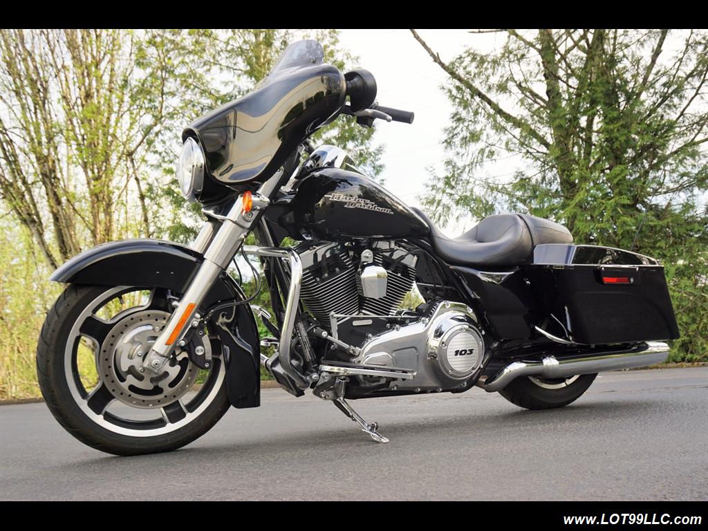 2012 Harley-Davidson Touring FLTRX air cooled Twin Cam 103 Bags   - Photo 2 - Milwaukie, OR 97267