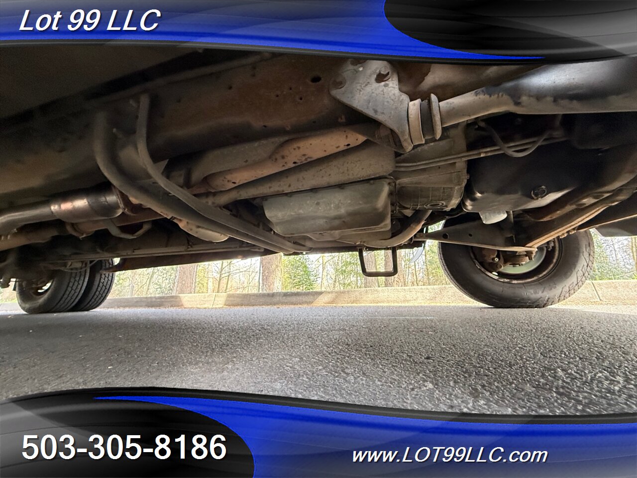 2002 Ford E-Series Van E350 SD 97k Miles 1-Owner 13 Passenger Shuttle Bus  Carrier Rear Air Conditioning Dually - Photo 52 - Milwaukie, OR 97267