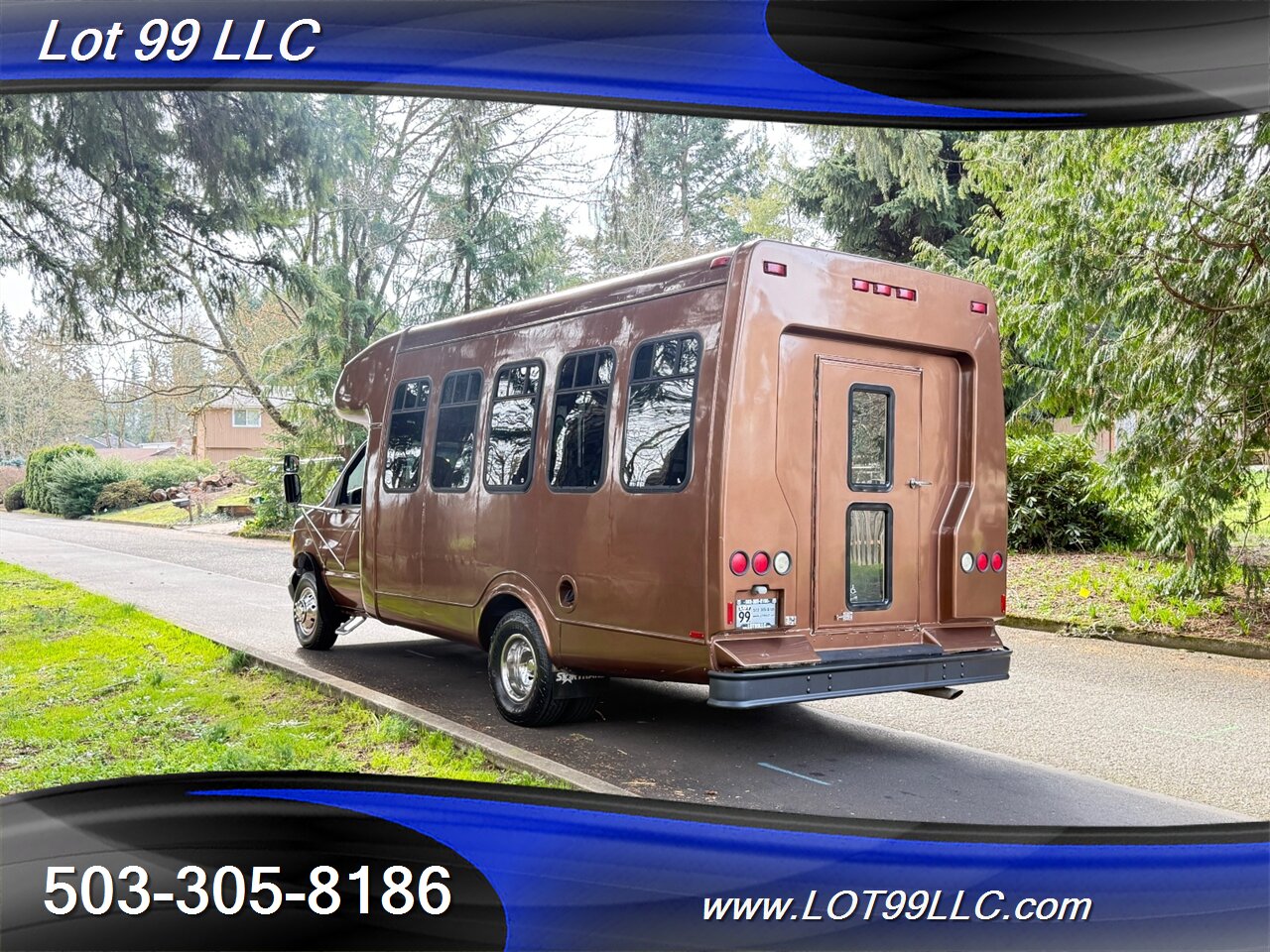 2002 Ford E-Series Van E350 SD 97k Miles 1-Owner 13 Passenger Shuttle Bus  Carrier Rear Air Conditioning Dually - Photo 7 - Milwaukie, OR 97267