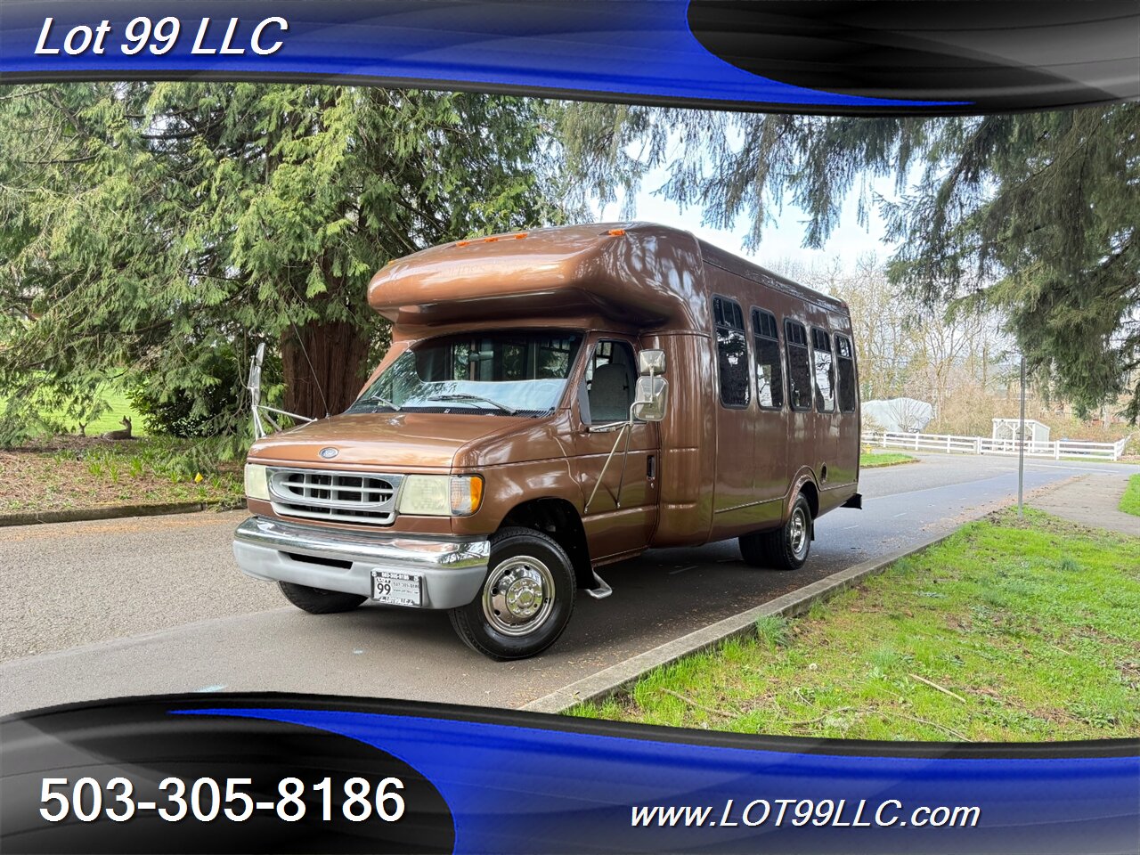 2002 Ford E-Series Van E350 SD 97k Miles 1-Owner 13 Passenger Shuttle Bus  Carrier Rear Air Conditioning Dually - Photo 2 - Milwaukie, OR 97267