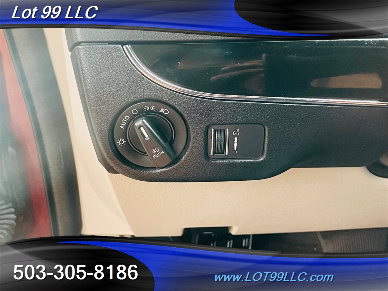 2017 Dodge Grand Caravan Wheel Chair Van 26k Leather DVD Lowered Floor   - Photo 29 - Milwaukie, OR 97267