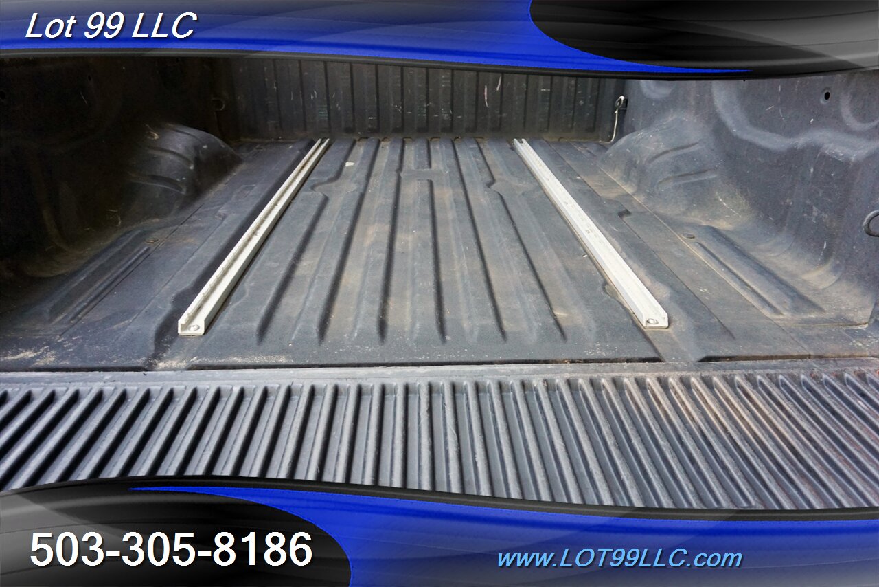 2017 Nissan Titan SL 4X4 V8 5,6L Auto Heated Leather GPS 2 OWNERS   - Photo 16 - Milwaukie, OR 97267