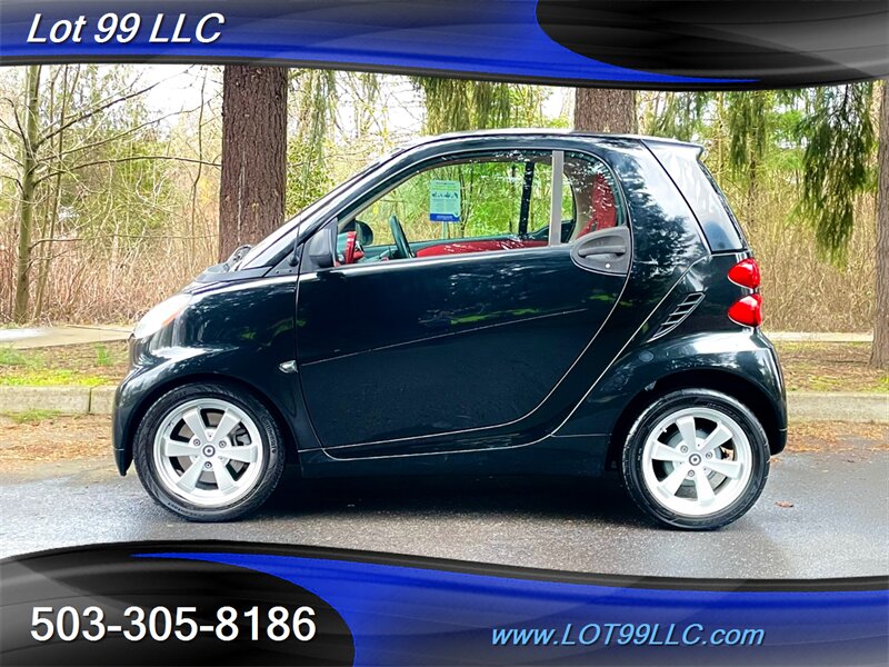 The 2012 smart Fortwo pure photos