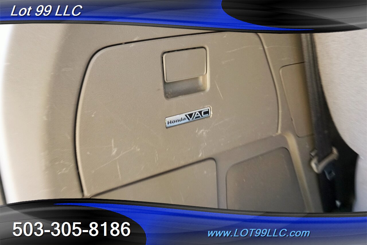 2016 Honda Odyssey SE Wagen Only 109K V6 DVD Power Doors 1 OWNER   - Photo 26 - Milwaukie, OR 97267
