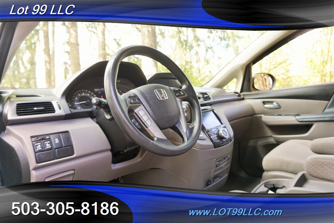 2016 Honda Odyssey SE Wagen Only 109K V6 DVD Power Doors 1 OWNER   - Photo 12 - Milwaukie, OR 97267