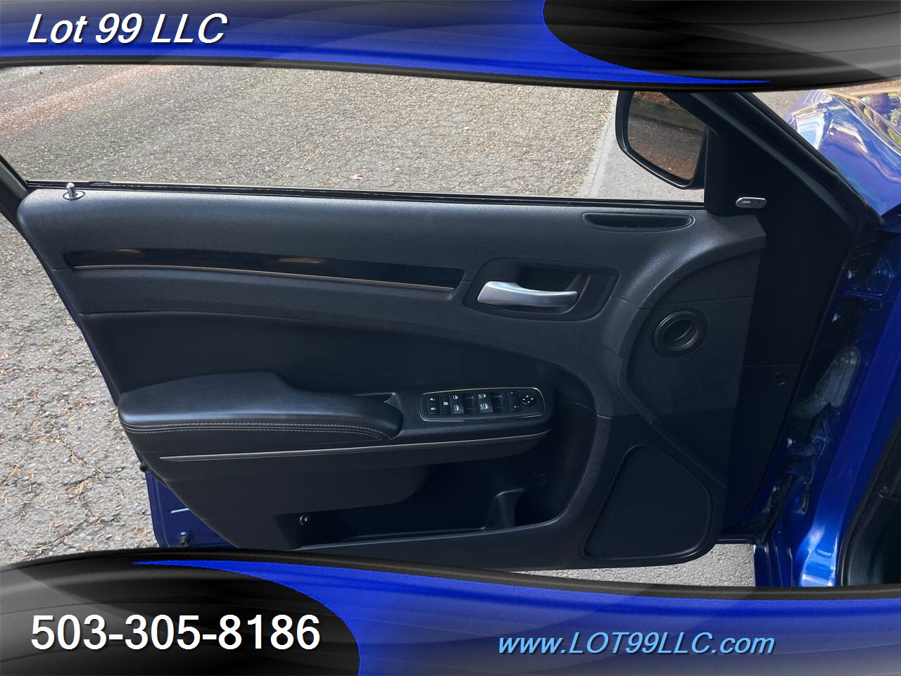 2019 Chrysler 300 Series 300S Pano Roof 52k Miles Navigation Htd Leather   - Photo 12 - Milwaukie, OR 97267